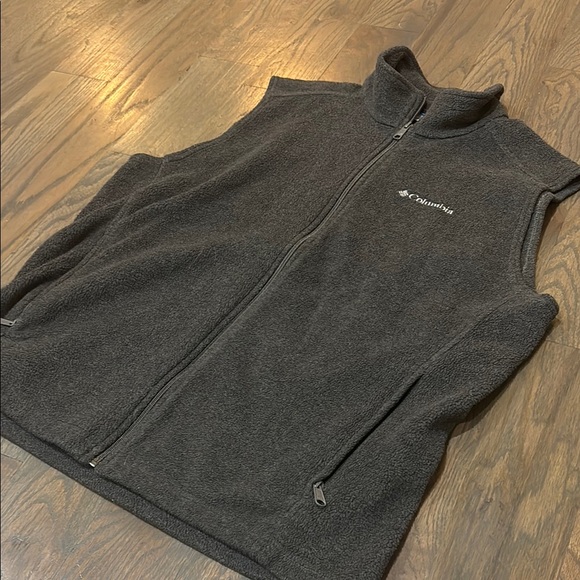 Columbia Charcoal Gray Men’s Fleece Vest - Size Large - Picture 5 of 7